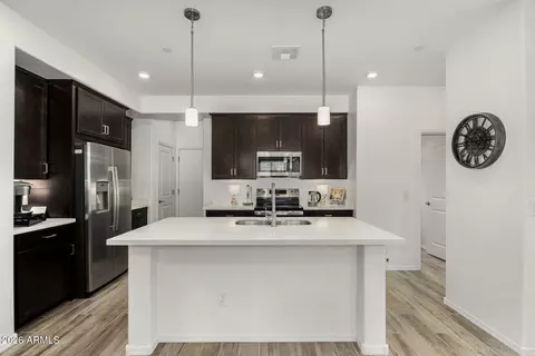 Kitchen - 1917 E Hampton Ln #104, Gilbert, AZ 85295 photo 1 of 2