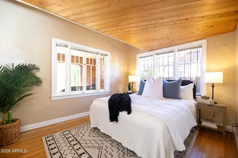 Bedroom - 1636 E Pinchot Ave, Phoenix, AZ 85016 photo 3 of 8