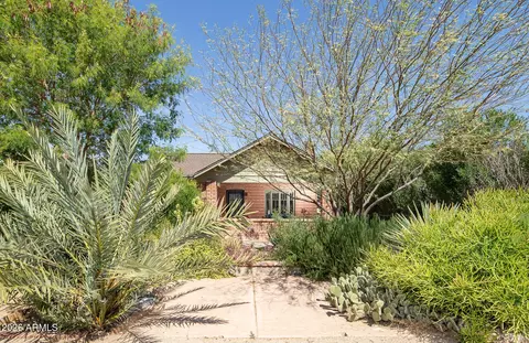 1636 E Pinchot Ave, Phoenix, AZ 85016