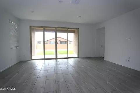 Living - 9225 W Willow Bend Ln, Phoenix, AZ 85037 photo 2 of 2