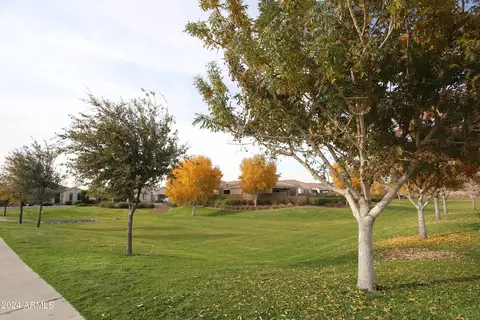 Exterior - 9225 W Willow Bend Ln, Phoenix, AZ 85037 photo 9 of 9