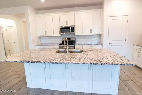 Kitchen - 9225 W Willow Bend Ln, Phoenix, AZ 85037 photo 2 of 2