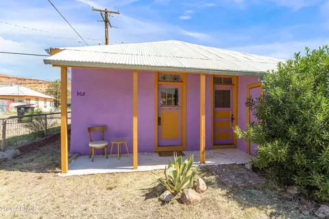302 Pirrung Ave, Bisbee, AZ 85603