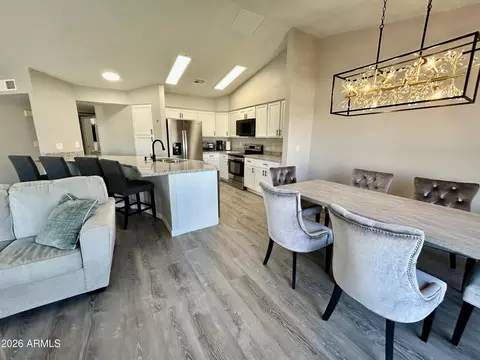 4212 E Sandia St, Phoenix, AZ 85044