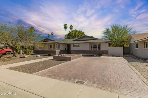 Exterior - 413 Ellis Dr, Tempe, AZ 85282 photo 2 of 9