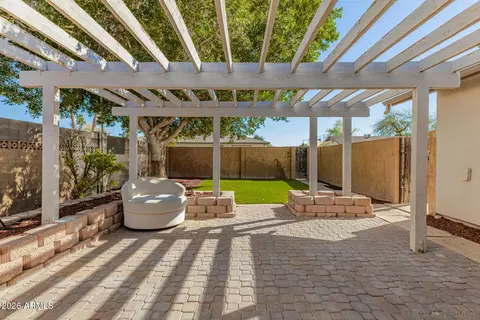 Exterior - 413 Ellis Dr, Tempe, AZ 85282 photo 7 of 9