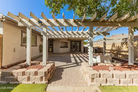 Exterior - 413 Ellis Dr, Tempe, AZ 85282 photo 4 of 9