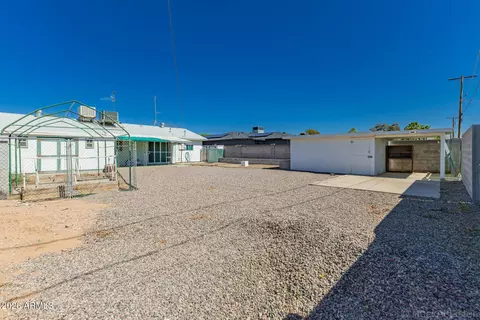 Exterior - 4323 E Hubbell St, Phoenix, AZ 85008 photo 7 of 10
