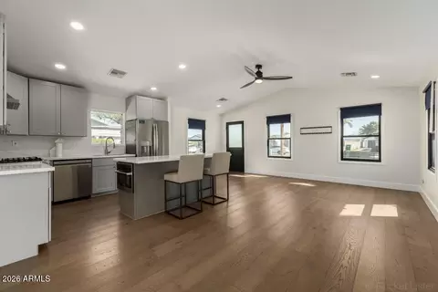2316 N Mitchell St, Phoenix, AZ 85006