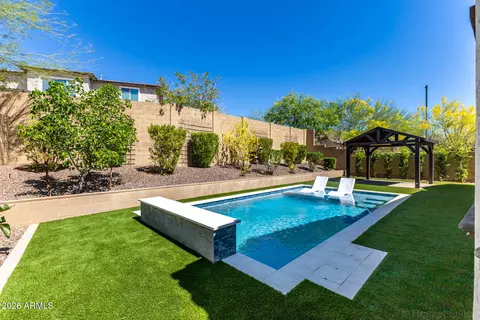 1528 W Red Bird Rd, Phoenix, AZ 85085