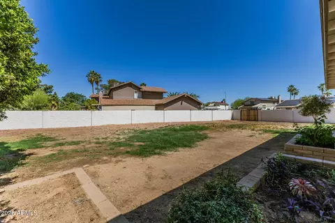 Exterior - 3130 W Sandra Ter, Phoenix, AZ 85053 photo 3 of 5