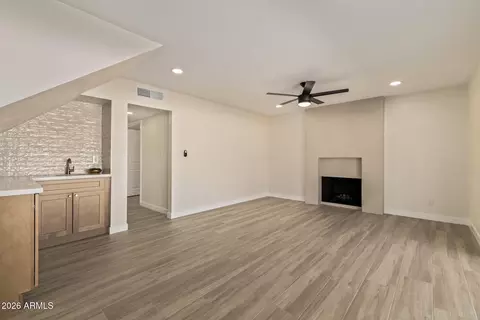 Living - 3130 W Sandra Ter, Phoenix, AZ 85053 photo 3 of 7