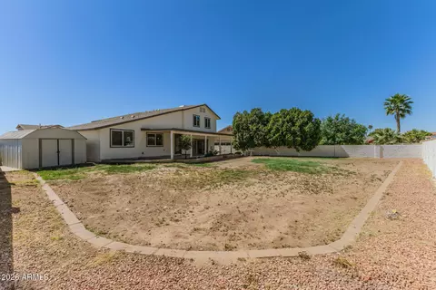 Exterior - 3130 W Sandra Ter, Phoenix, AZ 85053 photo 4 of 5