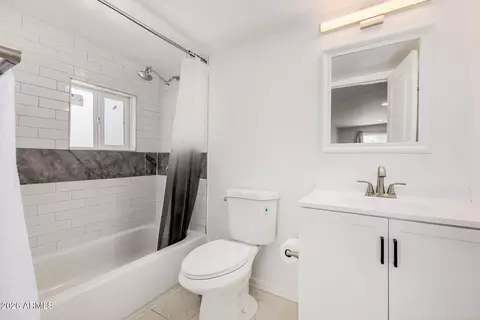 Bath - 3020 E Virginia Ave, Phoenix, AZ 85008 photo 3 of 3