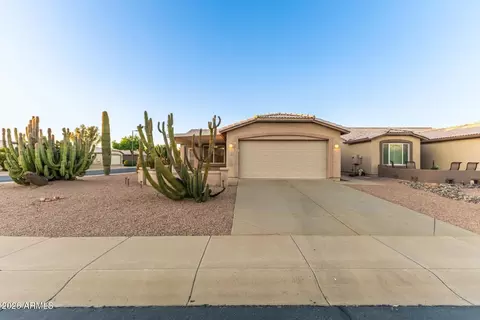 1362 E Cherry Hills Dr, Chandler, AZ 85249