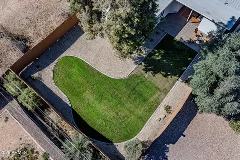 Exterior - 2327 E Weldon Ave, Phoenix, AZ 85016 photo 4 of 4
