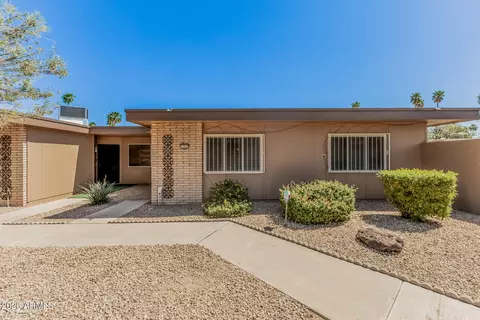 11017 W Topaz Dr, Sun City, AZ 85351