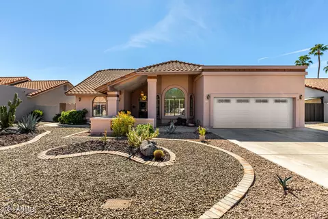537 E Hackamore St, Mesa, AZ 85203
