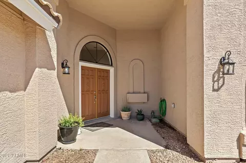 Entry Way - 842 E Stacey Ln, Tempe, AZ 85284 photo 1 of 2