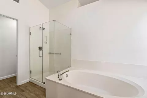 Bath - 842 E Stacey Ln, Tempe, AZ 85284 photo 4 of 7