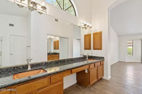 Bath - 842 E Stacey Ln, Tempe, AZ 85284 photo 1 of 7