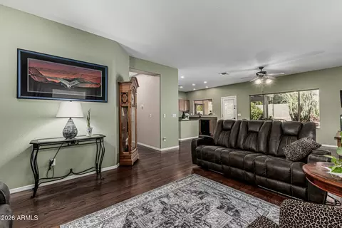 6610 W Range Mule Dr, Phoenix, AZ 85083