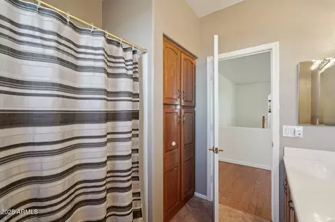 Bath - 3469 E Cabazon Ct, Gilbert, AZ 85297 photo 5 of 6