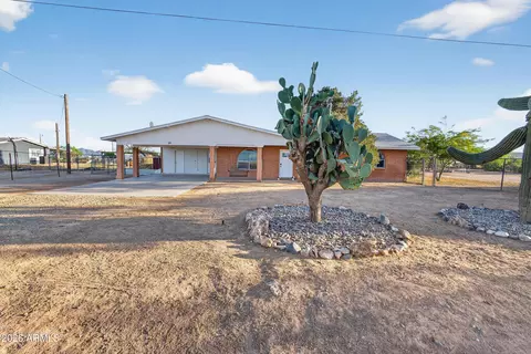 91 E Storey Rd, Casa Grande, AZ 85194