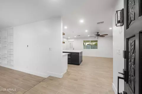 Entry Way - 853 E Fairfield St, Mesa, AZ 85203 photo 1 of 2