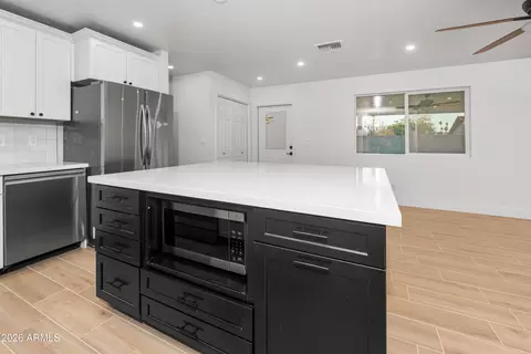Kitchen - 853 E Fairfield St, Mesa, AZ 85203 photo 4 of 4