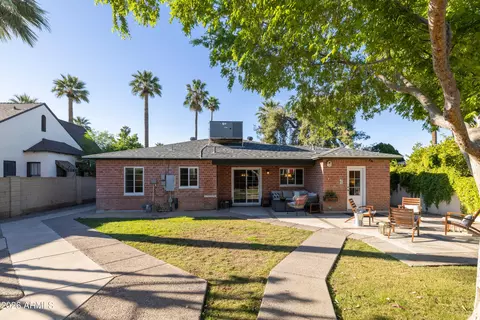 Exterior - 538 W Holly St, Phoenix, AZ 85003 photo 10 of 11