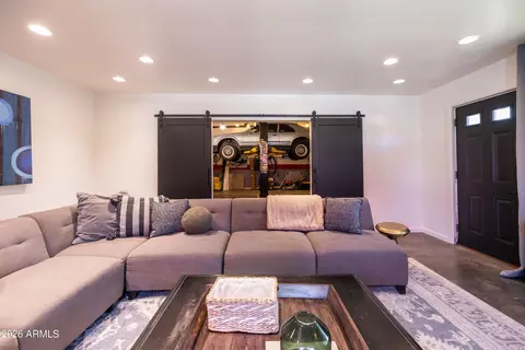 Living - 538 W Holly St, Phoenix, AZ 85003 photo 7 of 7
