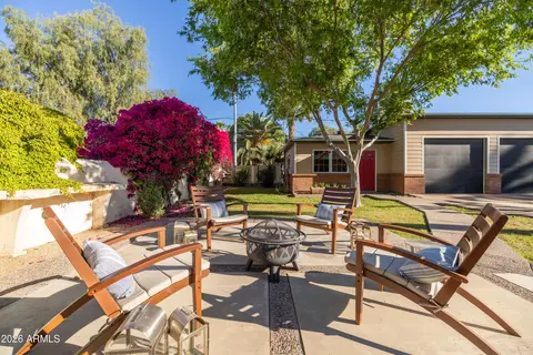 Exterior - 538 W Holly St, Phoenix, AZ 85003 photo 8 of 11