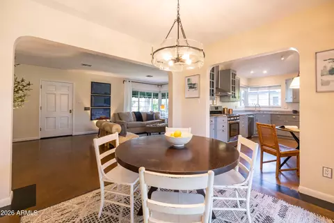 Dining - 538 W Holly St, Phoenix, AZ 85003 photo 3 of 4