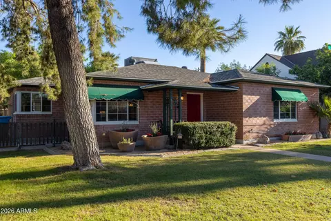 Exterior - 538 W Holly St, Phoenix, AZ 85003 photo 1 of 11