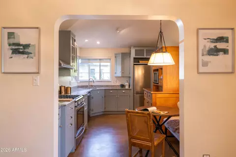Kitchen - 538 W Holly St, Phoenix, AZ 85003 photo 1 of 7