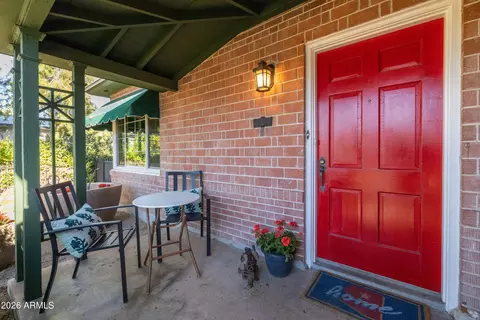 Exterior - 538 W Holly St, Phoenix, AZ 85003 photo 3 of 11