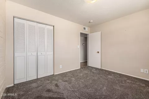 Bedroom - 4344 E Shea Blvd, Phoenix, AZ 85028 photo 5 of 5