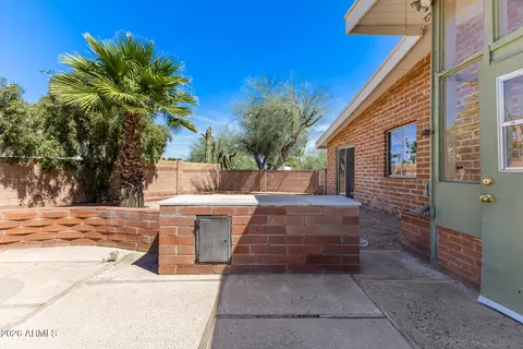 Exterior - 4344 E Shea Blvd, Phoenix, AZ 85028 photo 10 of 14