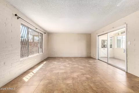 Living - 4344 E Shea Blvd, Phoenix, AZ 85028 photo 2 of 3