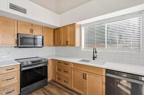 Kitchen - 1947 E Velvet Dr, Tempe, AZ 85284 photo 1 of 2
