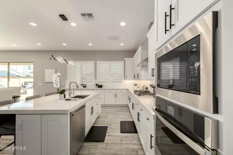 Kitchen - 2285 E Athena Ave, Gilbert, AZ 85297 photo 4 of 5