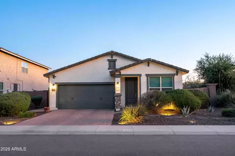 319 E Toscana Dr, San Tan Valley, AZ 85140