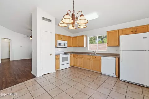 Kitchen - 10830 E Carol Ave, Mesa, AZ 85208 photo 4 of 4