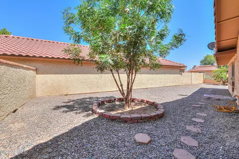 Exterior - 4785 E Kiva St, Phoenix, AZ 85044 photo 7 of 11
