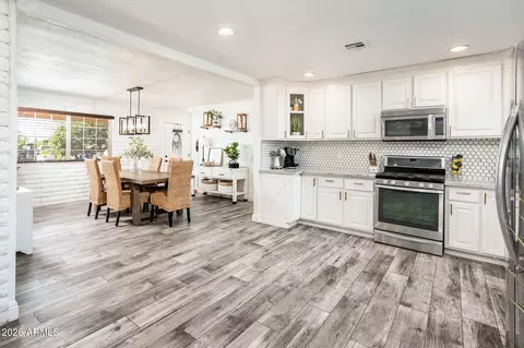 Kitchen - 4138 E Villa Maria Dr, Phoenix, AZ 85032 photo 1 of 6