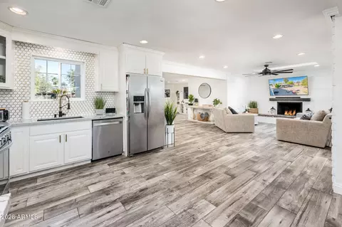 Kitchen - 4138 E Villa Maria Dr, Phoenix, AZ 85032 photo 6 of 6