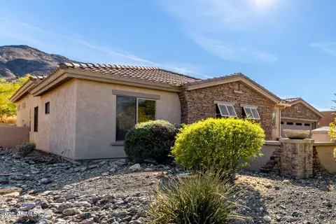 Exterior - 10312 S 16th Dr, Phoenix, AZ 85041 photo 6 of 16