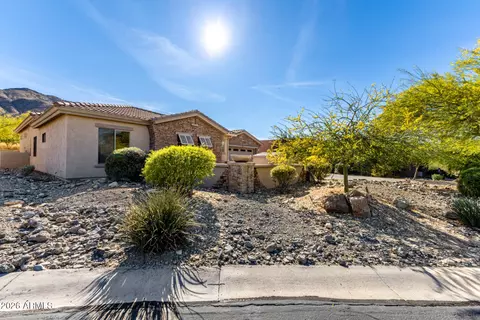 Exterior - 10312 S 16th Dr, Phoenix, AZ 85041 photo 5 of 16