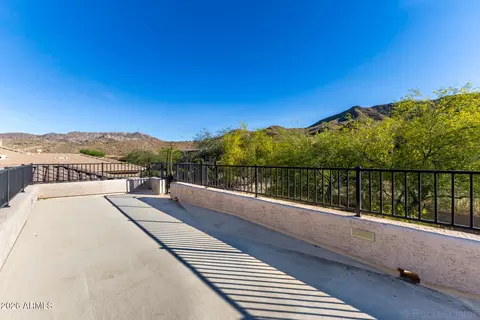 Exterior - 10312 S 16th Dr, Phoenix, AZ 85041 photo 10 of 16